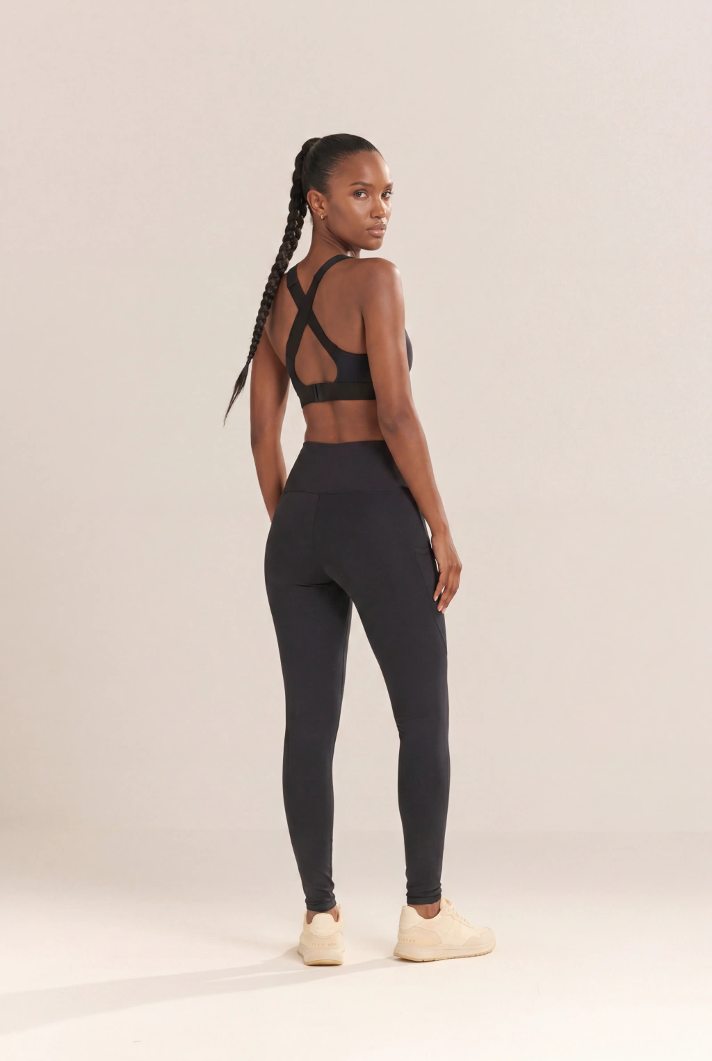 Calça Legging Compress Corrida Detalhe Bolso - Imagem 2